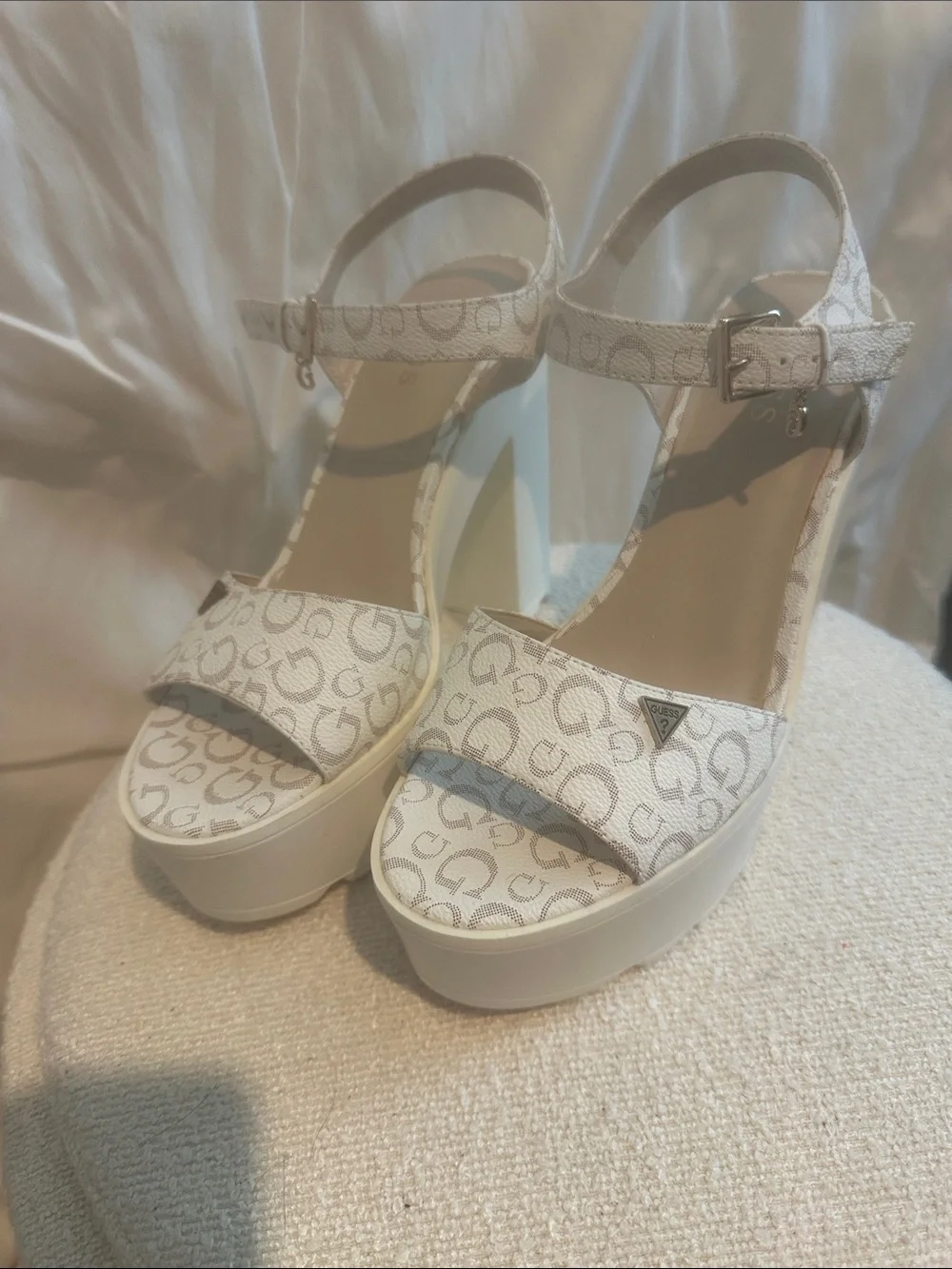 White Guess Patterned Platform Sandals with Ankle Strap